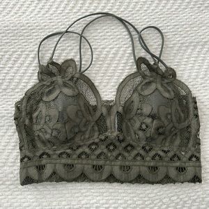 Green lace bralett- removable padding